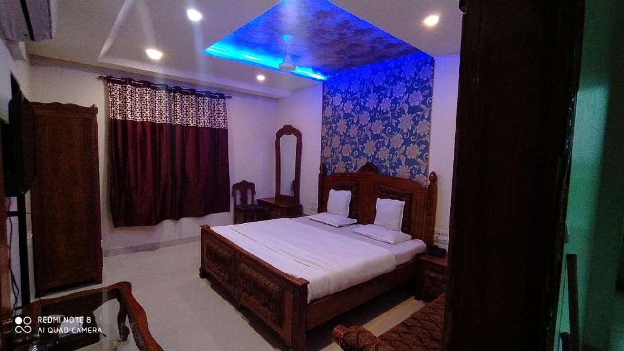 Hotel Shalimar Executive, Uran Islampur Peth  Buitenkant foto