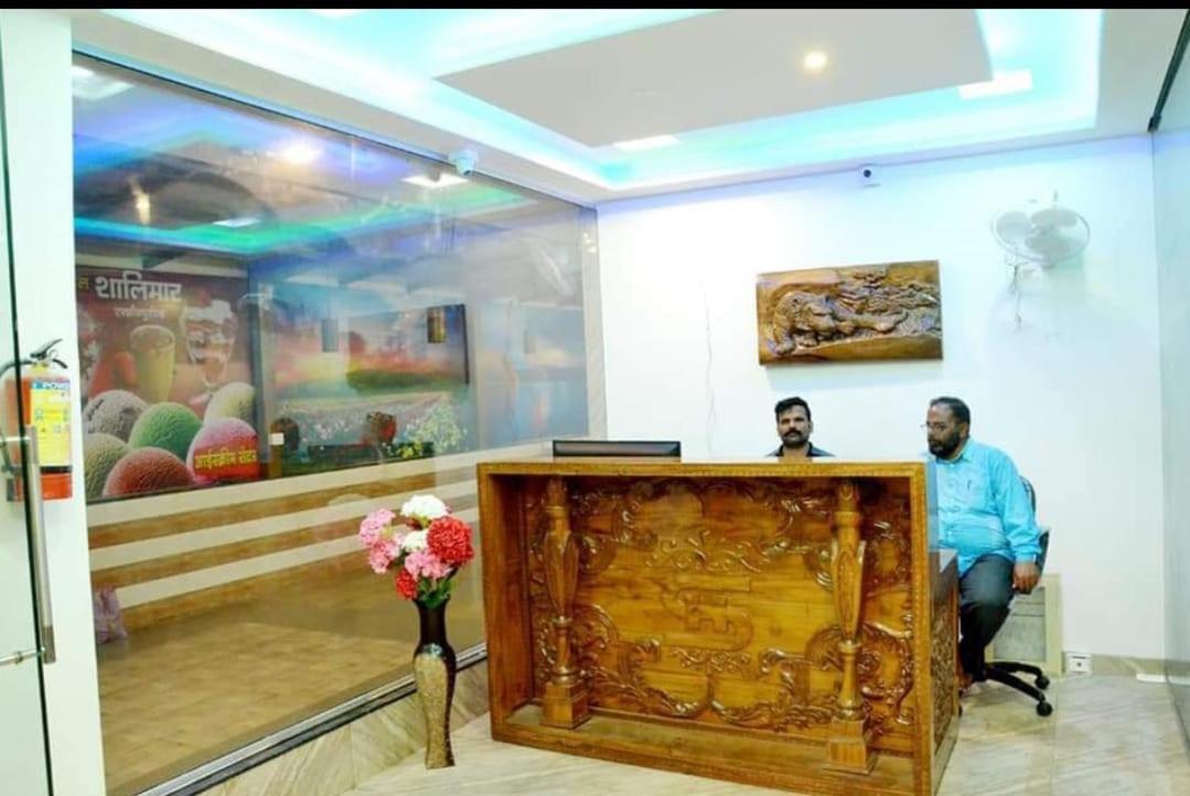 Hotel Shalimar Executive, Uran Islampur Peth  Buitenkant foto