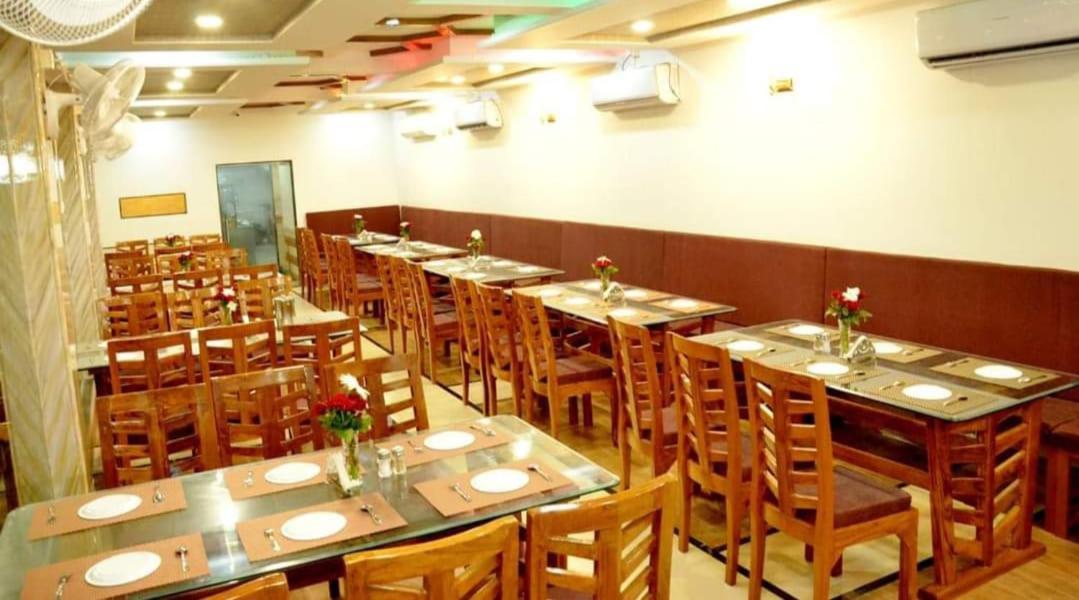 Hotel Shalimar Executive, Uran Islampur Peth  Buitenkant foto