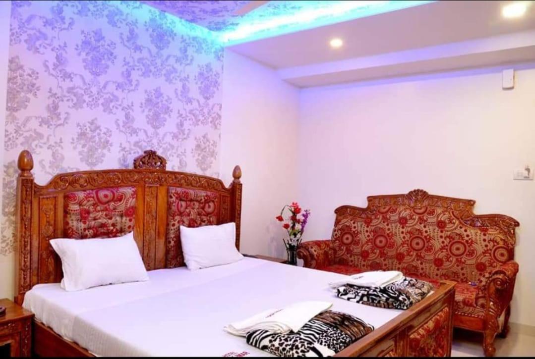 Hotel Shalimar Executive, Uran Islampur Peth  Buitenkant foto